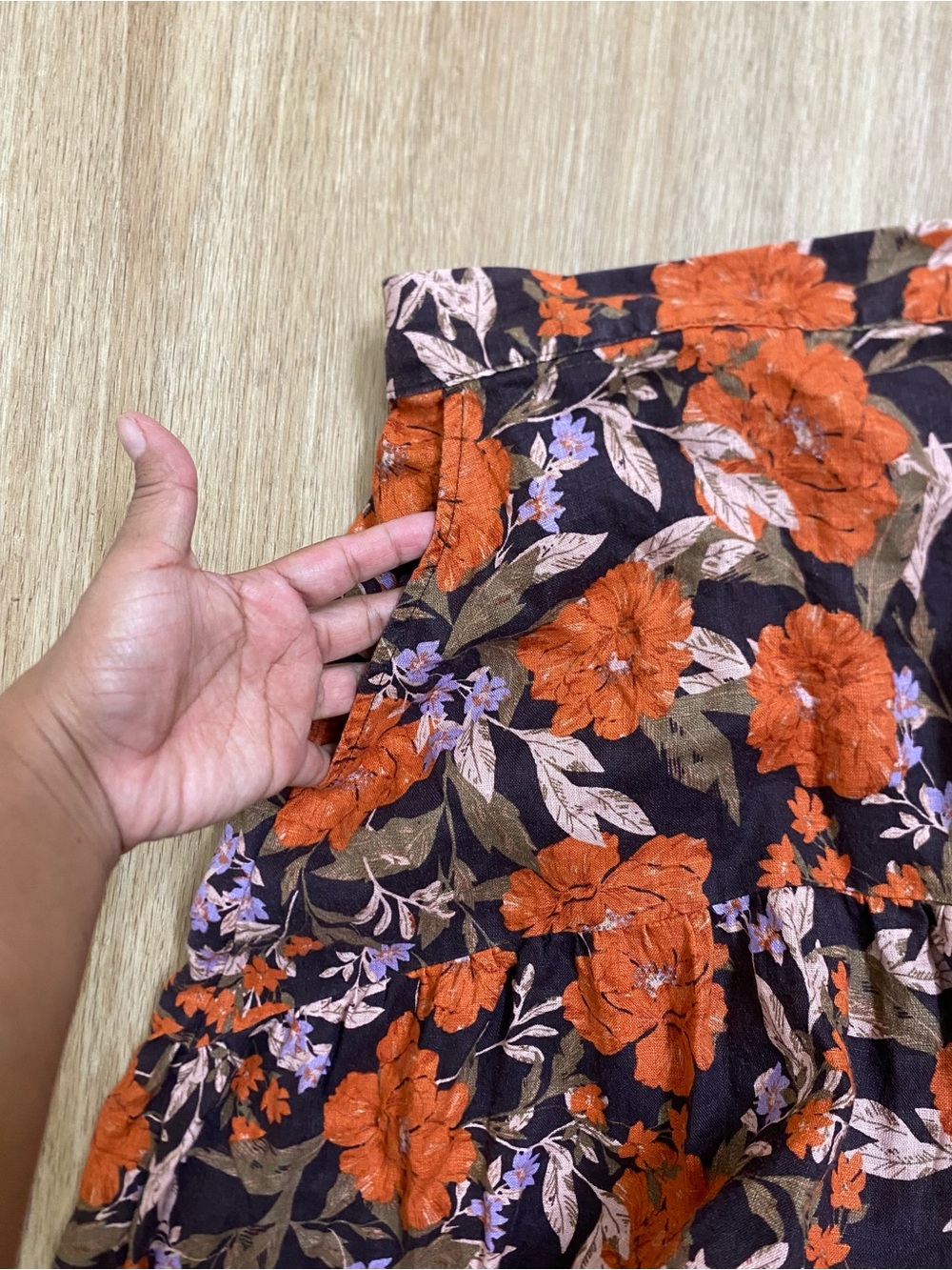 Haute Hippie 100% linen Black Floral A-Line Midi Skirt with Orange Blooms - Picture 4 of 5